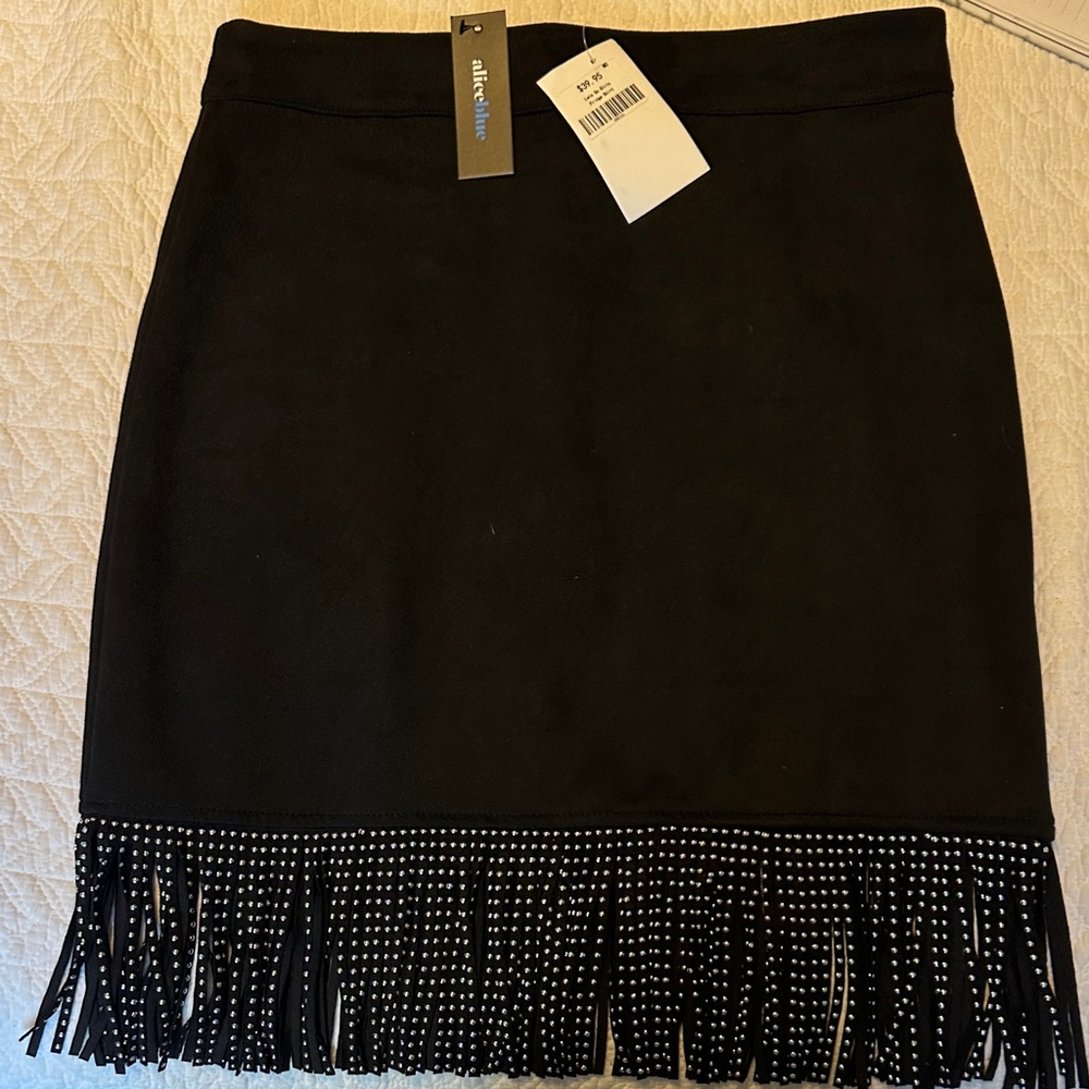 Alice Blue NWT Haute Nomad Boutique Black Mini Skirt with Fringe. Size Medium.